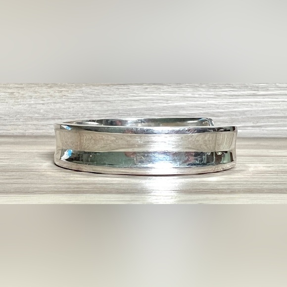 Vintage Designer Hallmarked Heavy Sterling Silver Cuff Bracelet, 7", 28g - Picture 2 of 6